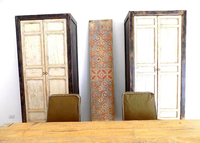 Отель 77 Бари